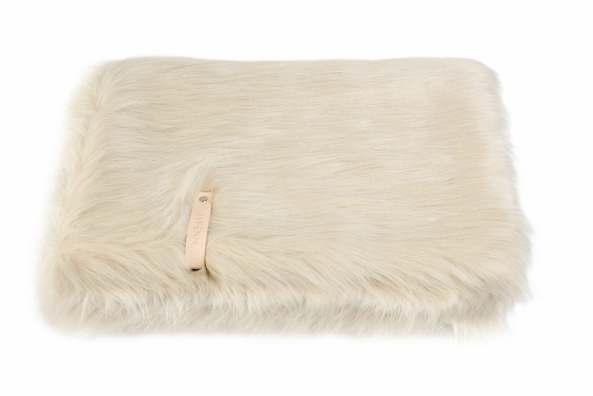 Föra white pet blanket close-up showing soft faux fur texture and full grain leather belt.